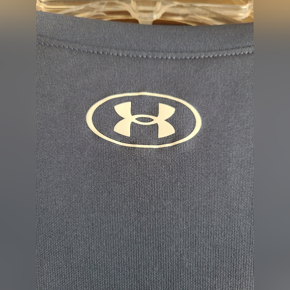 Boys Under Armour t-shirt -NWT! - Picture 8 of 8